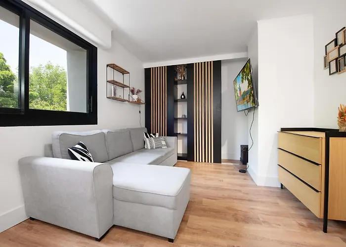 Appartement Ramonville Avec Parking Prive アパート *